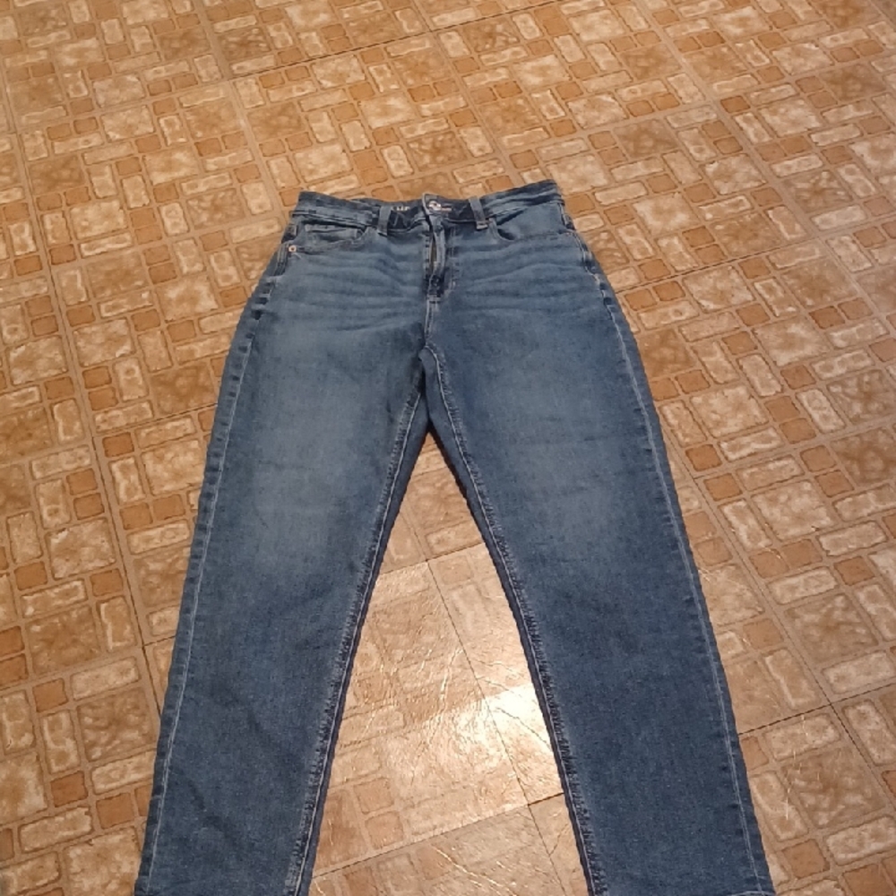 American Eagle Outfitters High Rise Blue Jeans 4  Mom Jeans